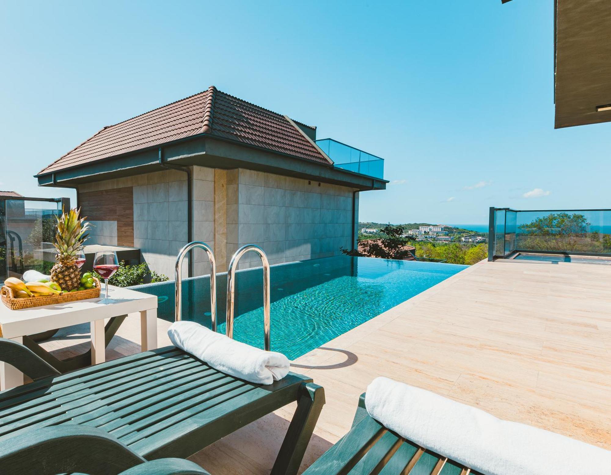 Royal Blue Istanbul - Luxury Villas Zewnętrze zdjęcie