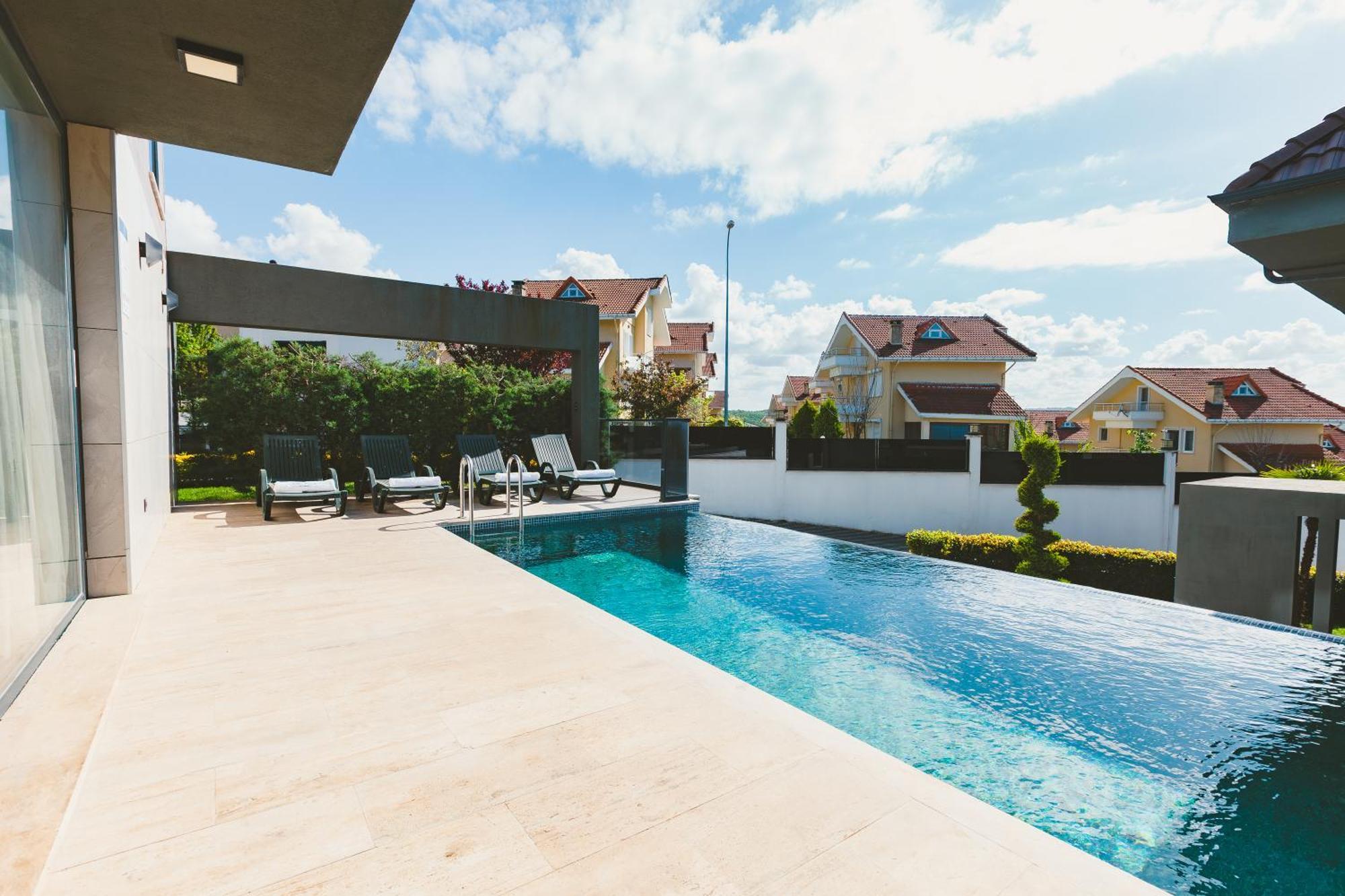 Royal Blue Istanbul - Luxury Villas Zewnętrze zdjęcie