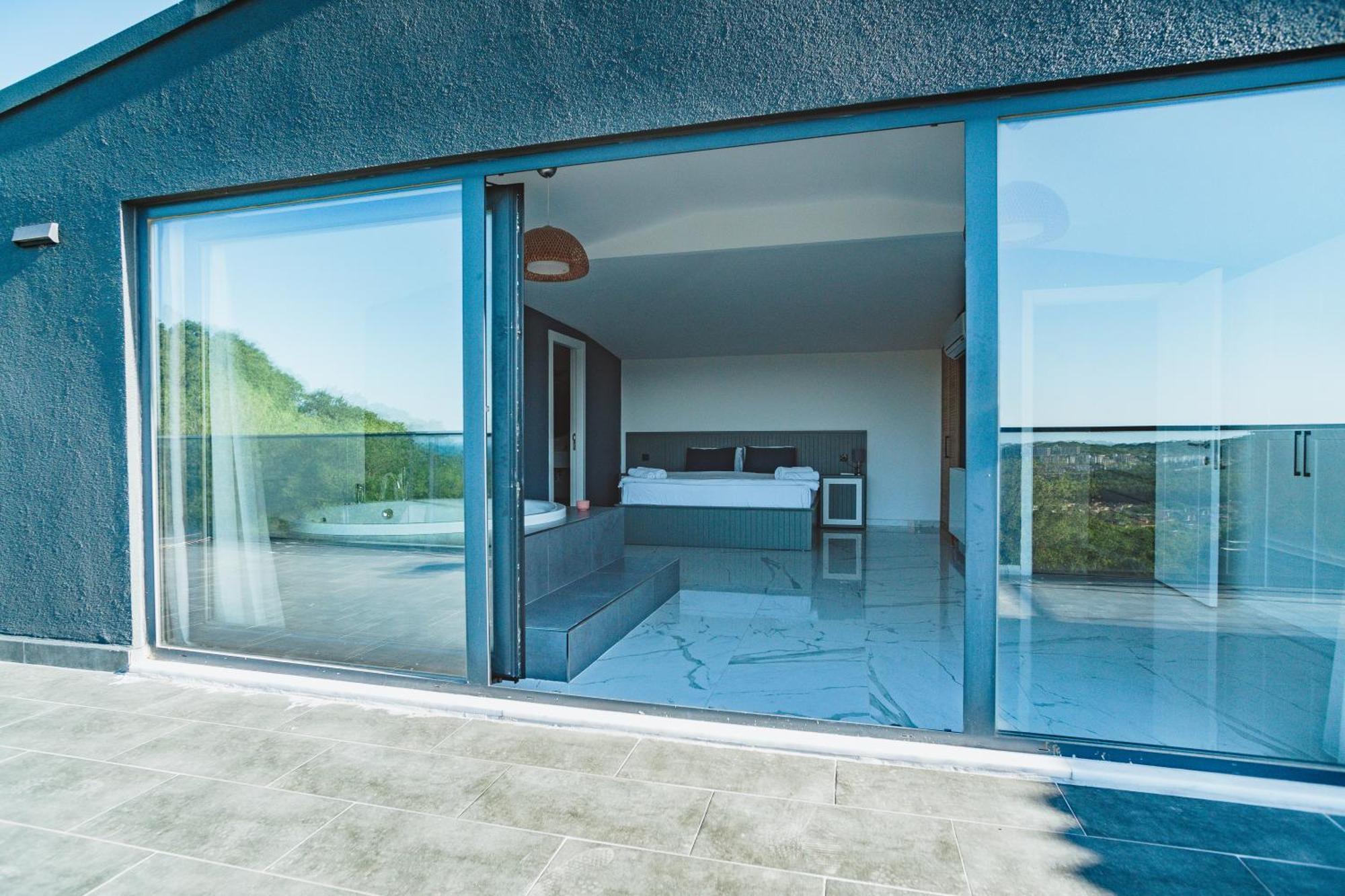Royal Blue Istanbul - Luxury Villas Zewnętrze zdjęcie